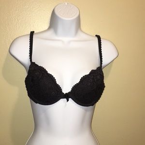🛍 5/$25 🛍 Victoria’s Secret Black Bra Size 34B